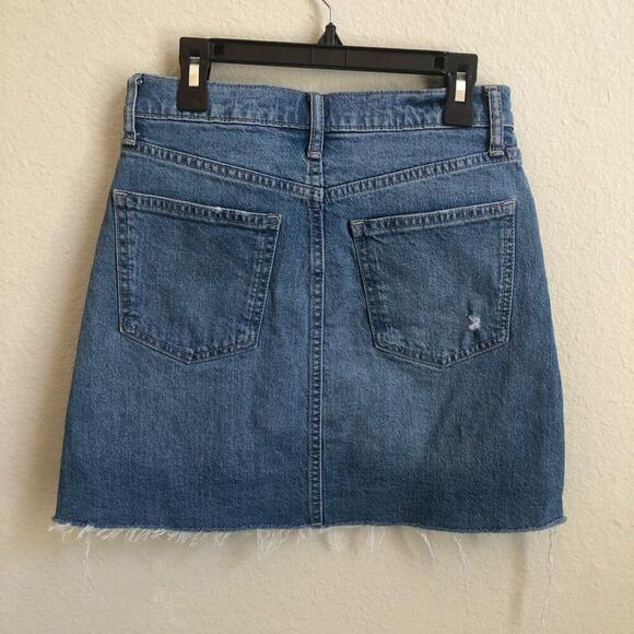 GAP Denim Mini Distressed Buttoned Skirt Size 24 - Picture 4 of 4